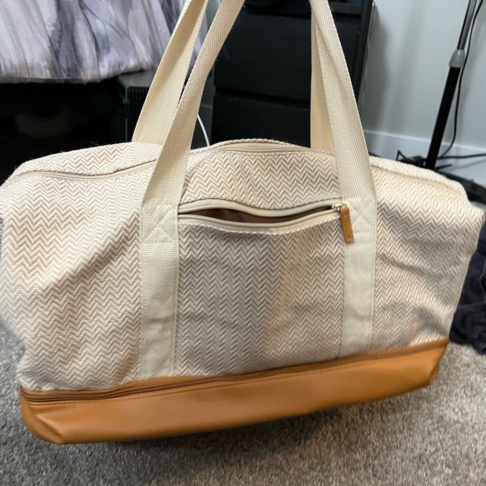 DSW weekender tote